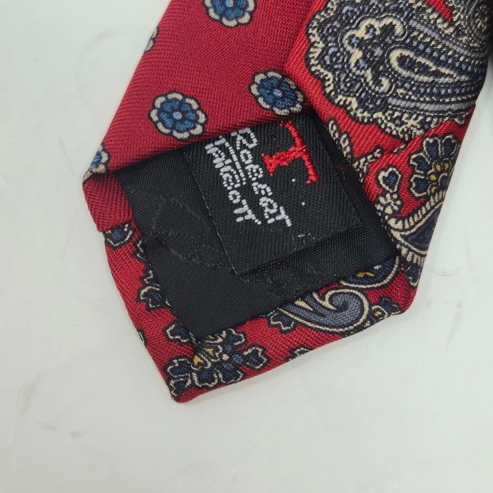 Robert Talbott class medallion preppy